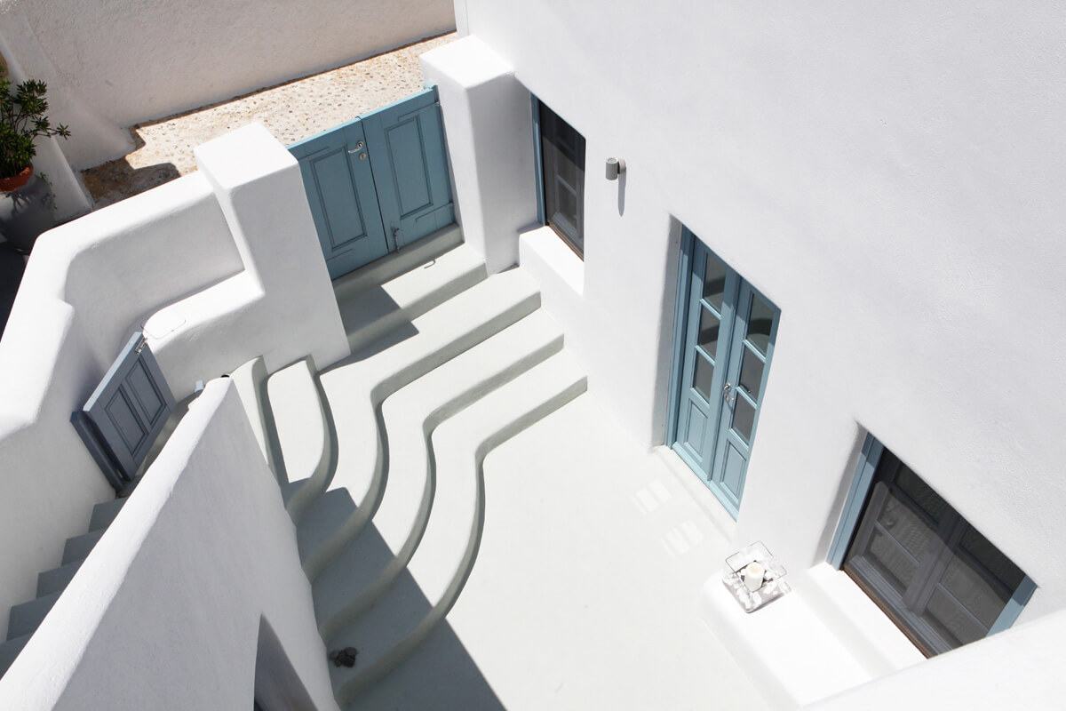 Santoniro villa birds eye